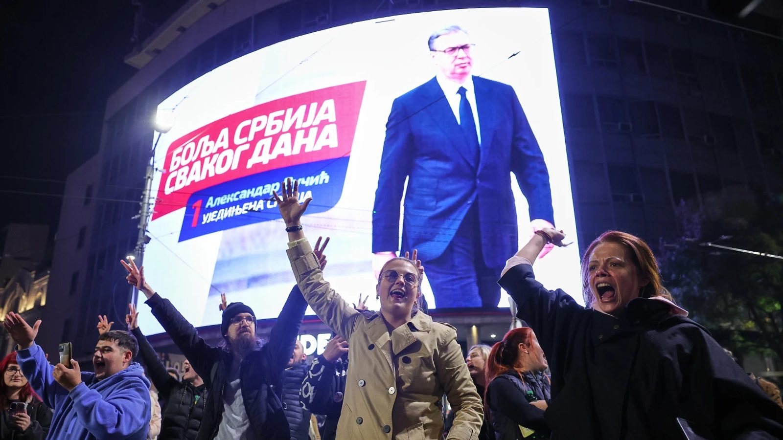 Студентската листа ја симна Вучиќ од власт — останува прашањето кој ќе биде премиер
