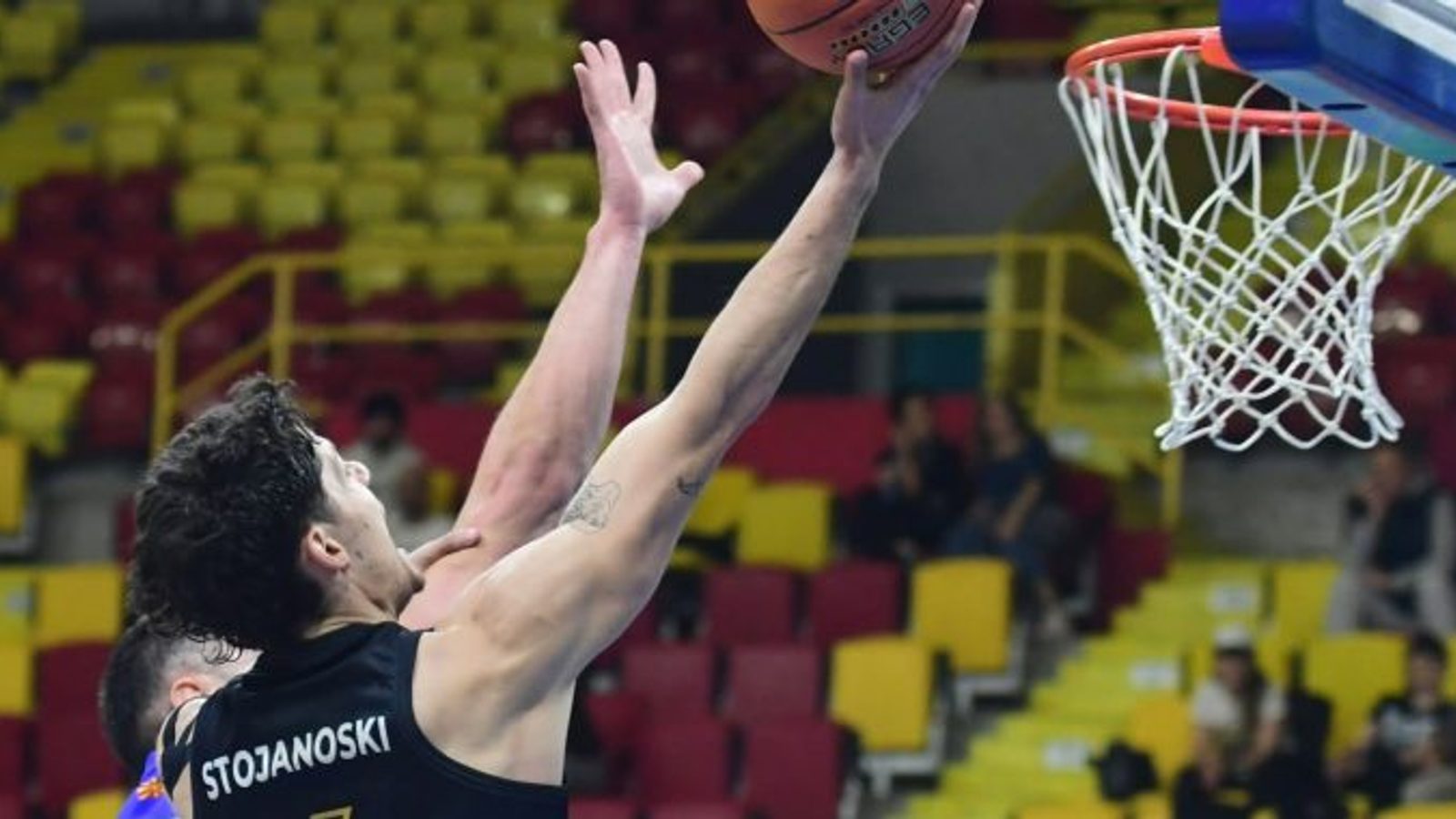 TFT në Kavadarci — Stojanovski kërkon përkushtim dhe fitore
