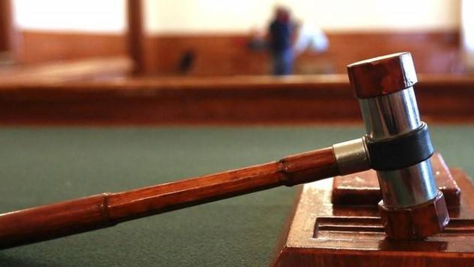 Тинејџер во Индијана осуден на 100 години затвор за убиство