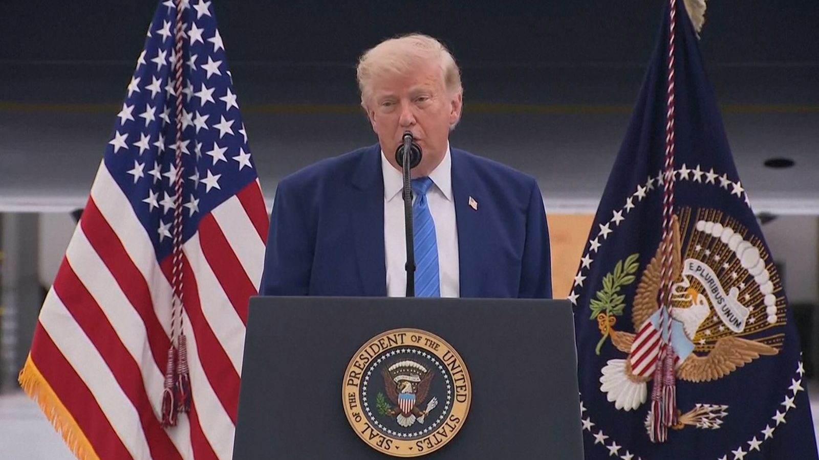 Трамп може да побара од Европа да ослободи дел од резервите на дизел и размислува за забрана на извозот