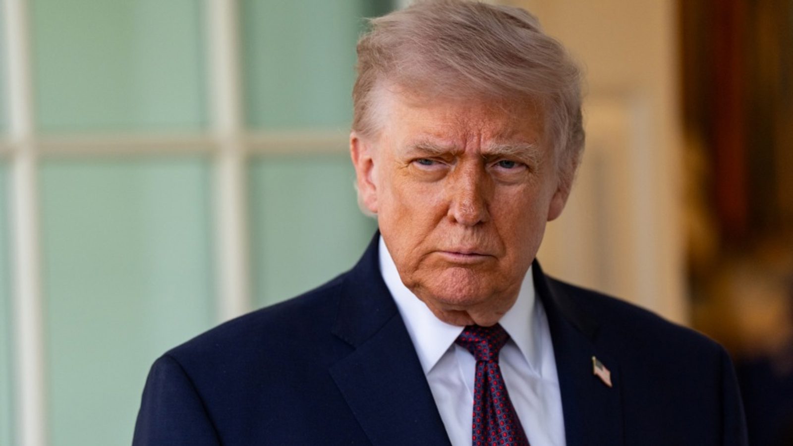 Трамп најави дека наскоро ќе се организира средба меѓу Зеленски и Путин