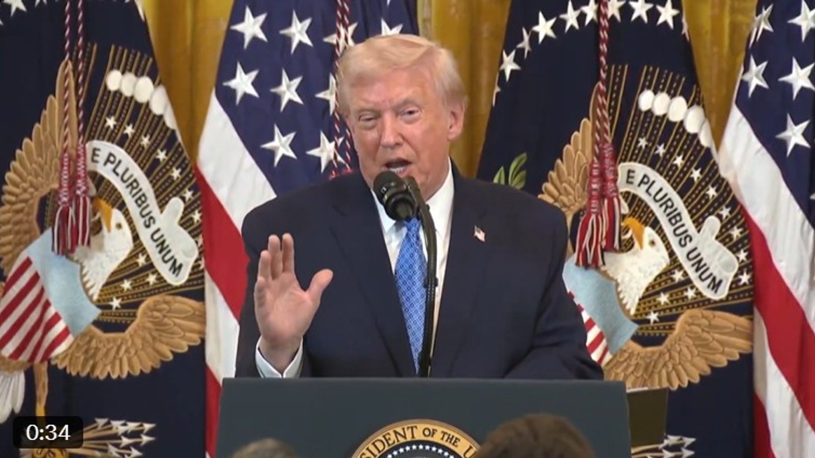 Трамп нареди враќање на парните катапулти и воведе тарифи за дронови
