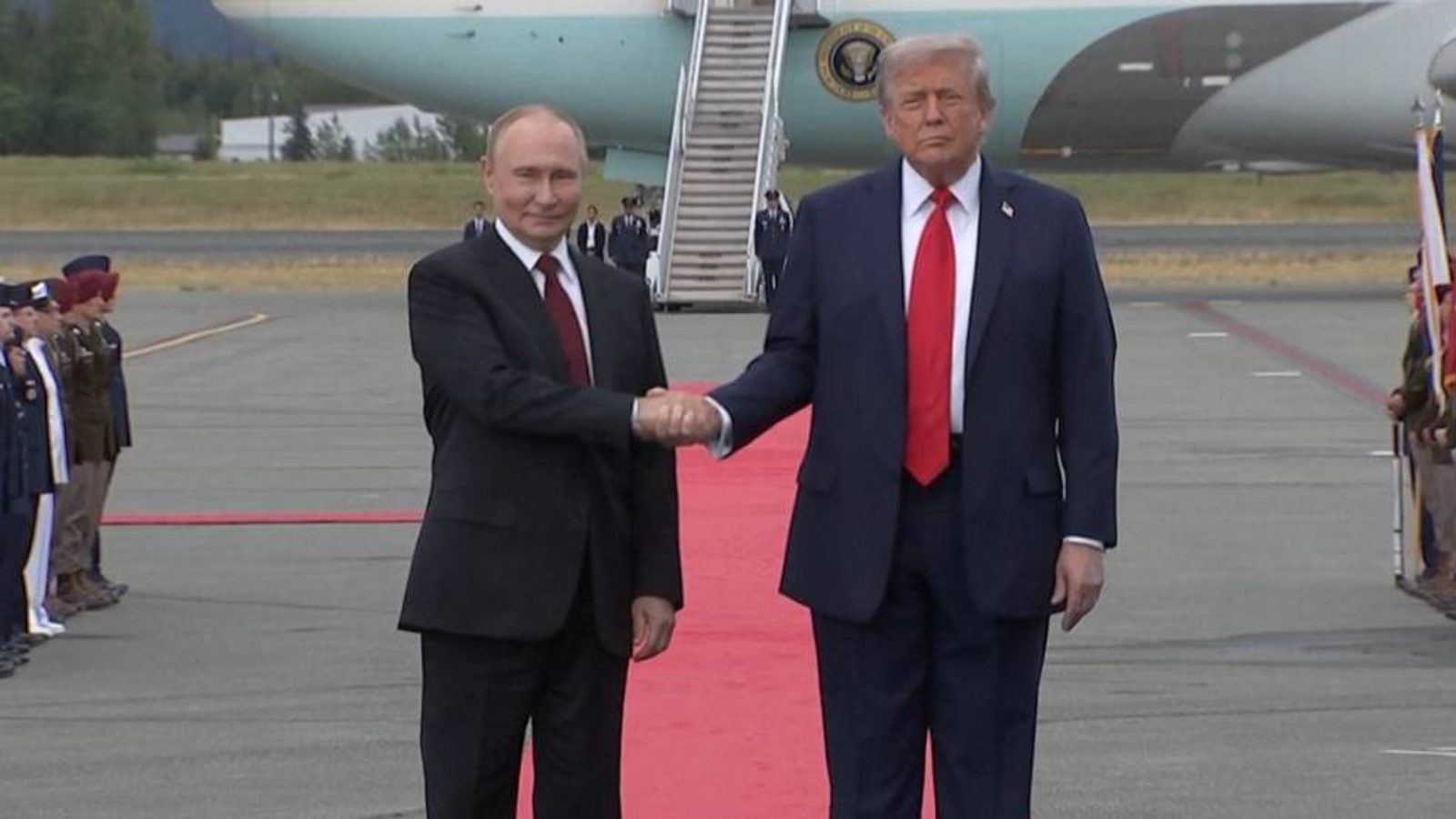Трамп: Се слушнав со Путин, се договоривме за испорака на милиони тони дизел
