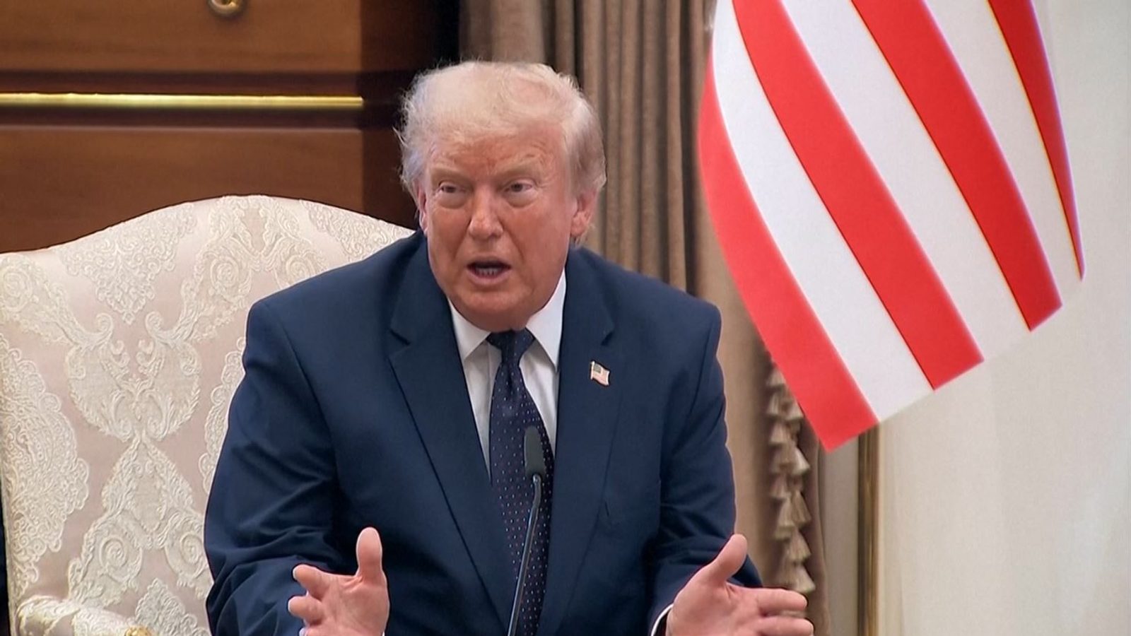 Трамп во Канзас го поддржа сенаторот Роџер Маршал