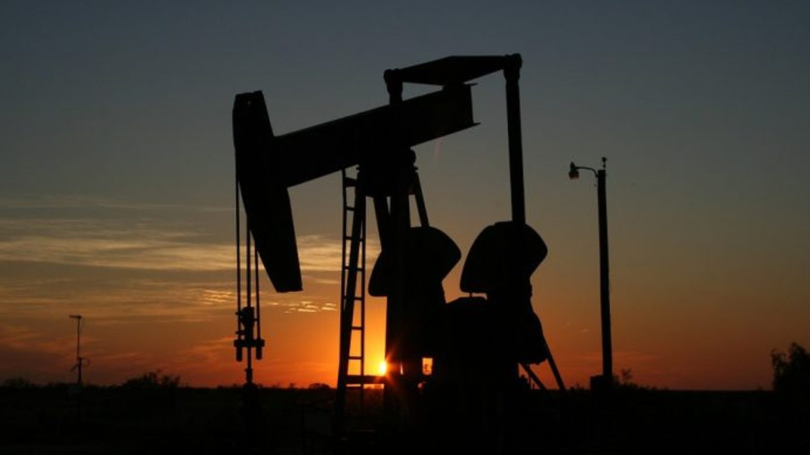Турција ја преполови испораката на руска нафта преку Црното Море поради нарушувањата
