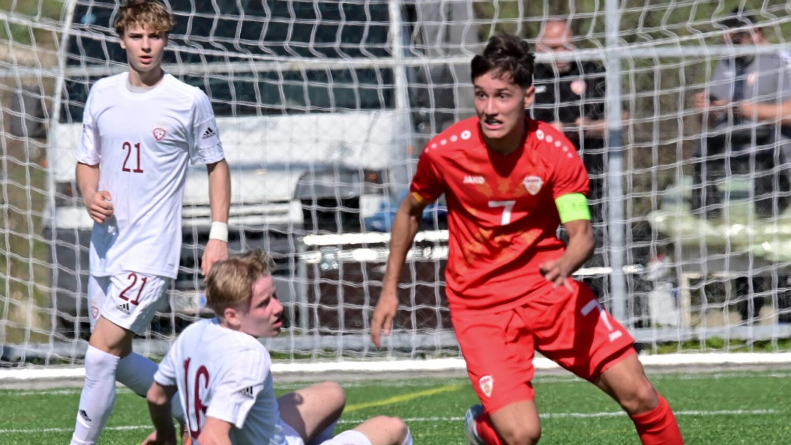 У18: Црна Гора победи 1:0 во Охрид, автогол на Арда Илјазовски