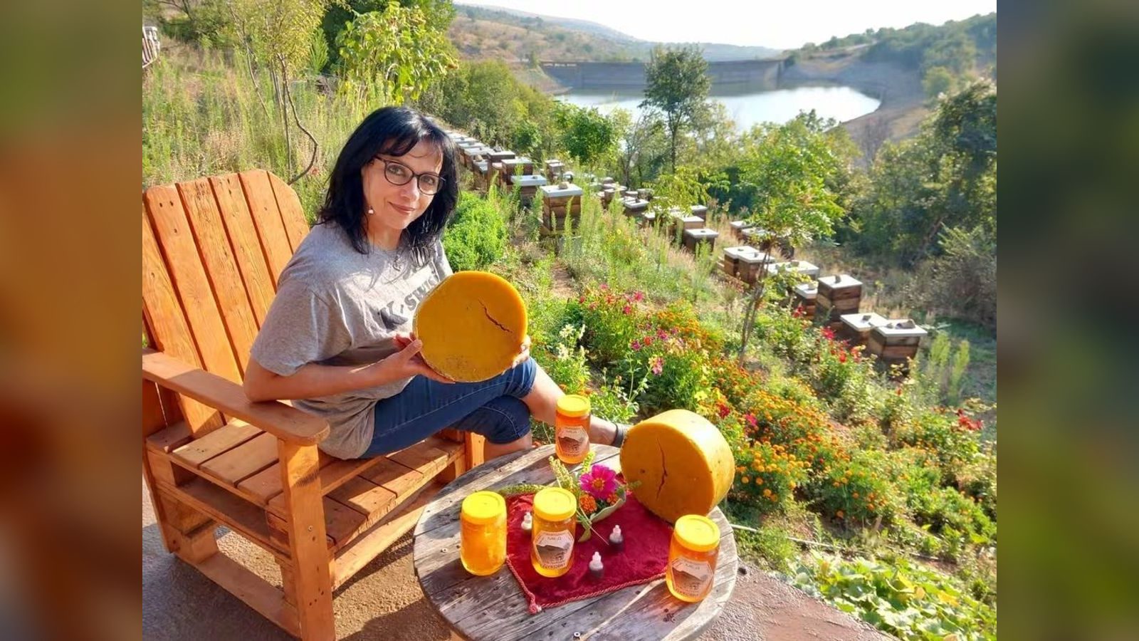 Валентина Дукова: од 35 години економија до златни медали и Апикомора