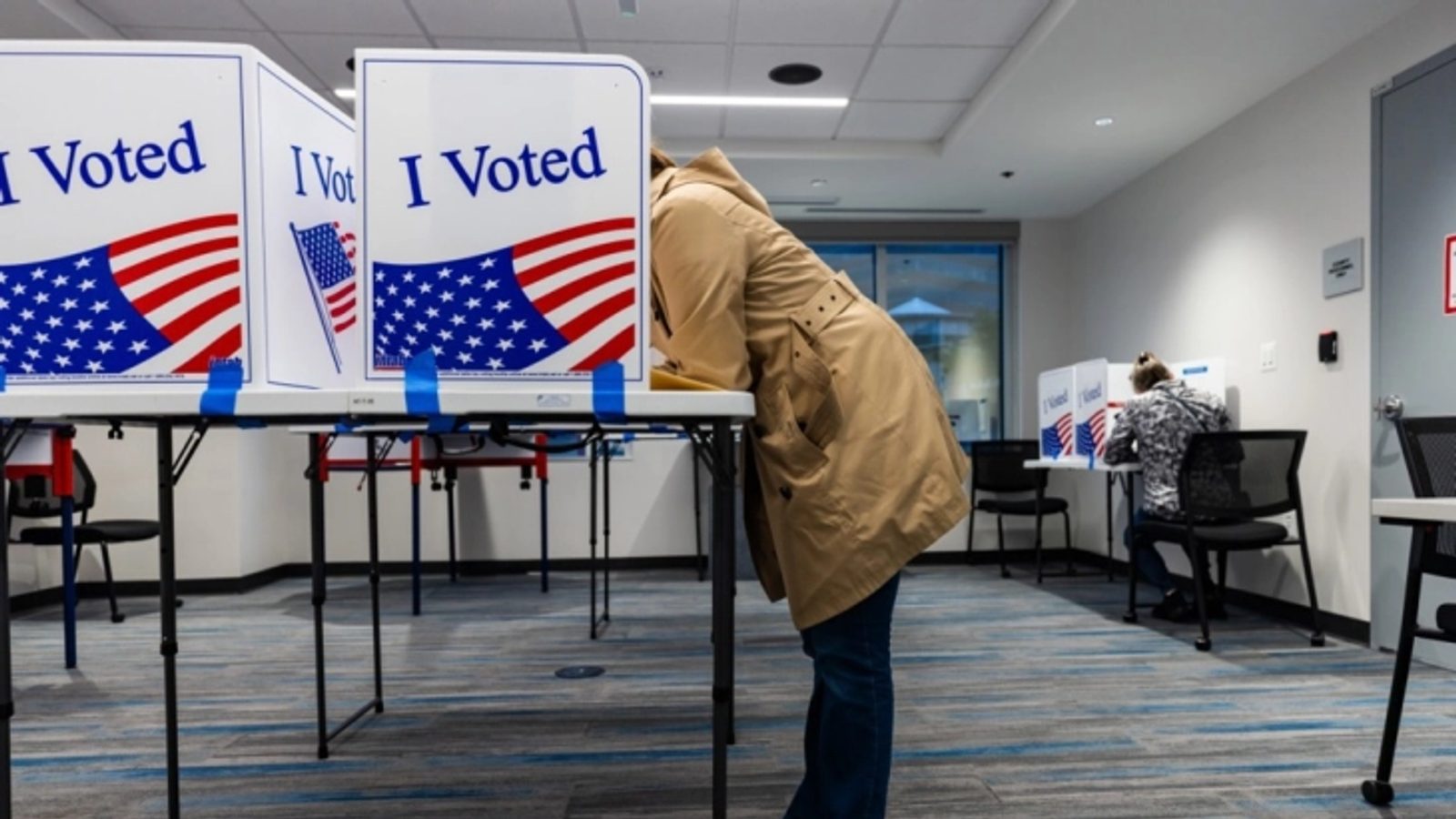 Early voting begins in Virginia for U.S. midterm elections