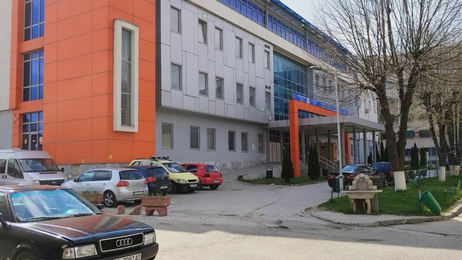 Загадената вода во Гостивар ја преоптовари болницата во Тетово