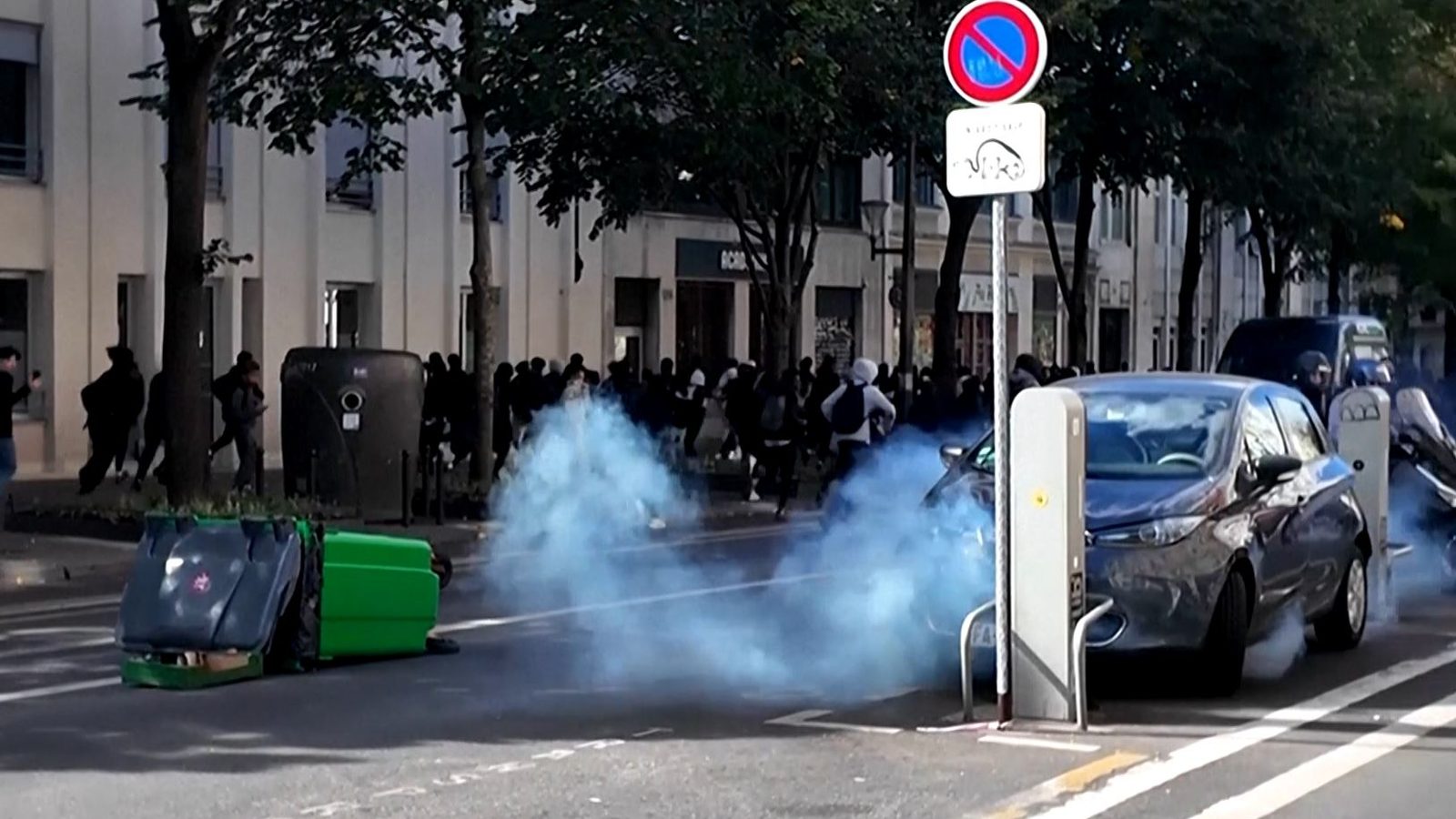 Jelekët e Verdhë kthehen në Francë — studentët dhe nxënësit thërrasin për t'u bashkuar në protestën e shtunës